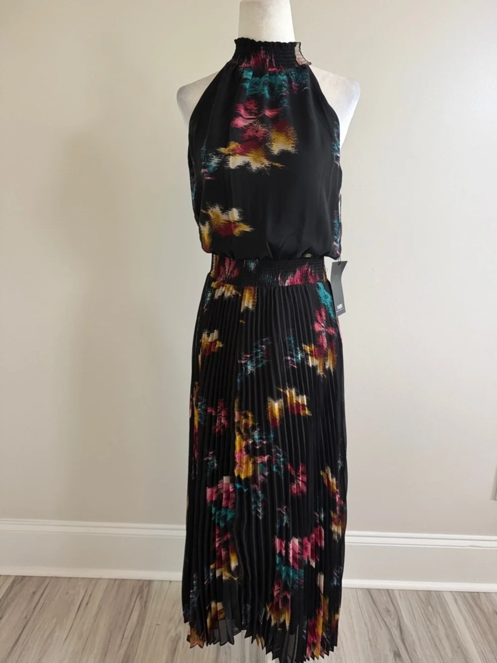 White House Black Market elegant black